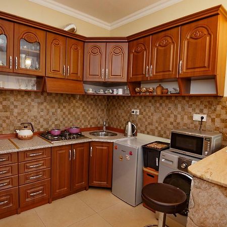 Apartment On Javakhishvili Batumi Eksteriør bilde